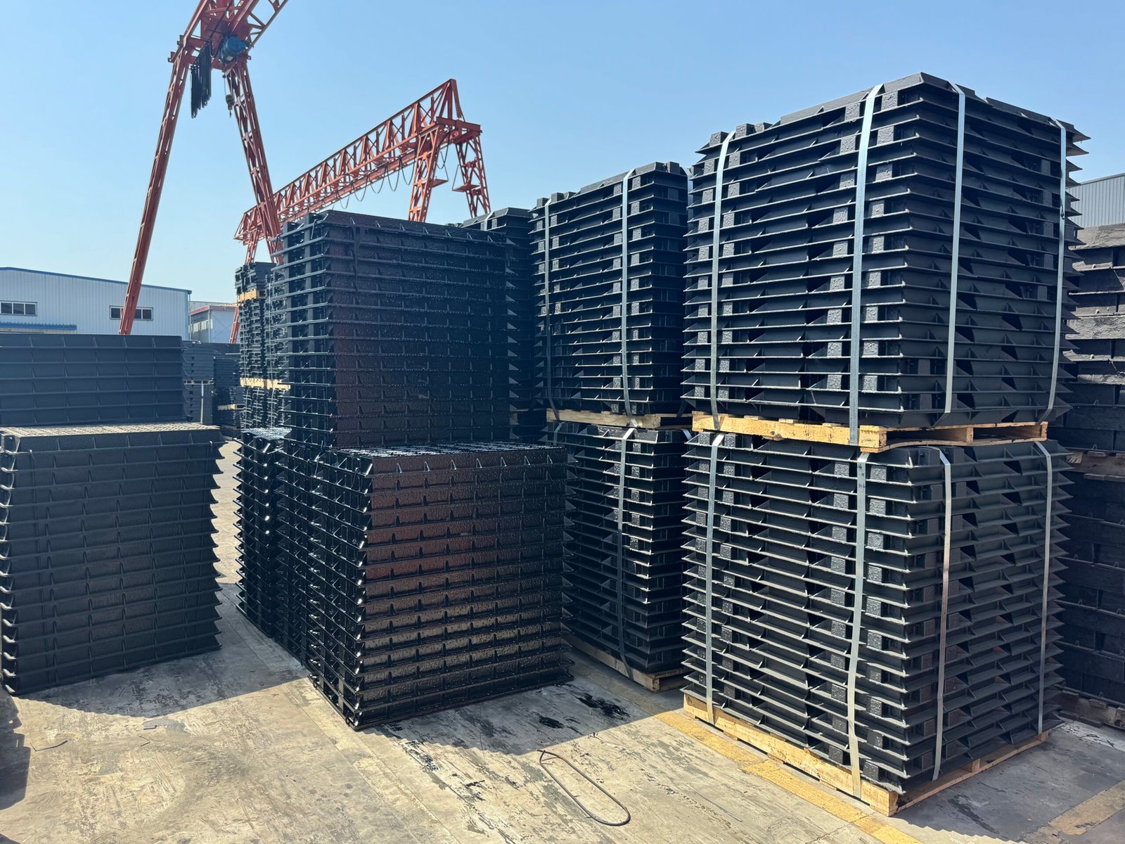 Why lzbmetal 24-inch Ductile Iron Manhole Cover Has Become the Preferred Choice for Municipal Engineering