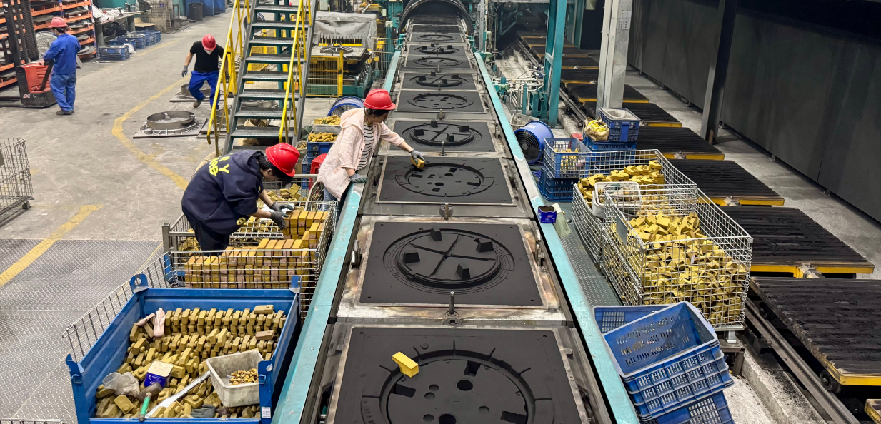 How Strong is lzbmetal's Ultimate F900 Ductile Iron Manhole Cover